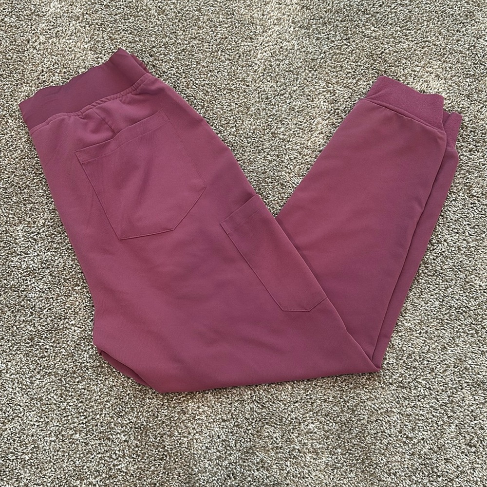 MANDALA | High Waisted Jogger Scrub Pant in Deep Mauve